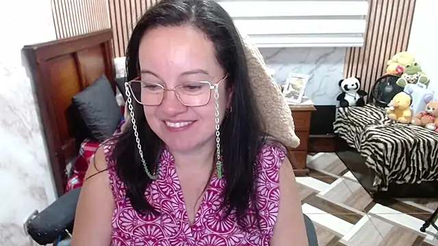 Sonialorens_ Live XXX Chat