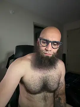 MastaWolfy live XXX chat