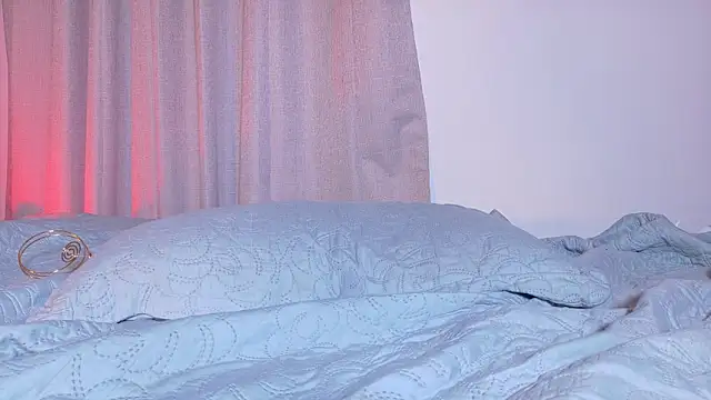 AlejandraDunn1's Live XXX Chat