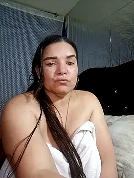 Zuleyka_69 élő XXX-chatje