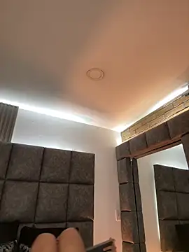 BrigitteVons 即時 XXX 聊天