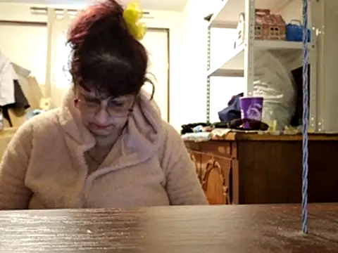 Pokazy przed kamerką – Samantha_Squirt@xh