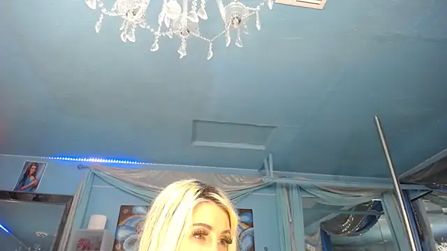 ADRIANNA_FOX: απευθείας συνομιλία ΧΧΧ