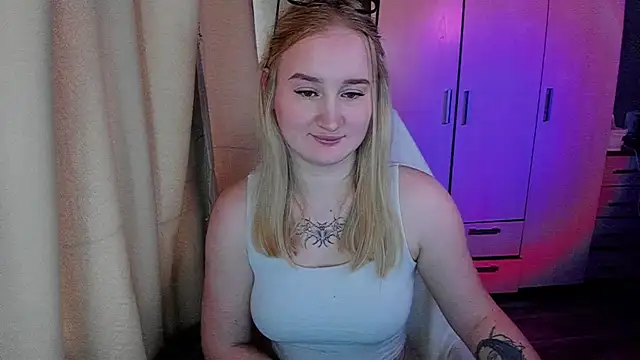 Chat +18 de KeiraNight ao vivo