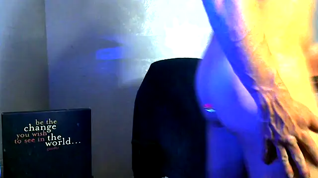 JockNThirsty 网络视讯表演