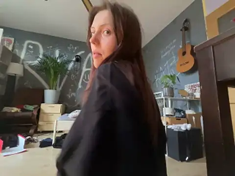 Show modela EmmaLyrica na web-kameri