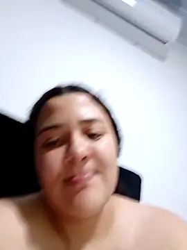 Živý XXX chat Liancy