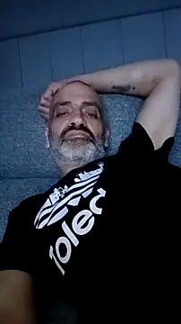 Gumatos webkamerás műsora