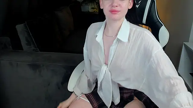 MaryaRyan Adlı Modelin Canlı XXX Sohbeti