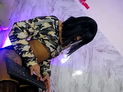 stefani_robles 即時 XXX 聊天