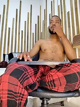 Oliver_bigblack_cock Adlı Modelin Canlı XXX Sohbeti