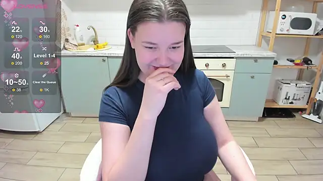 LinaElasm's Live XXX Chat