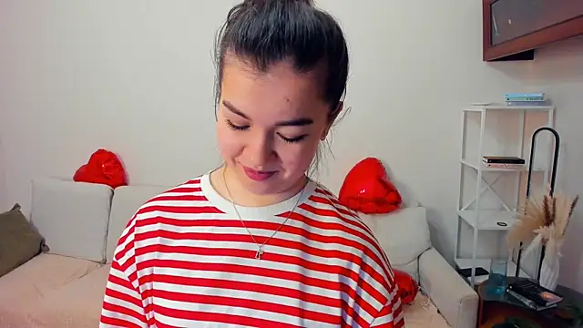 ShanaYockのライブXXXチャット