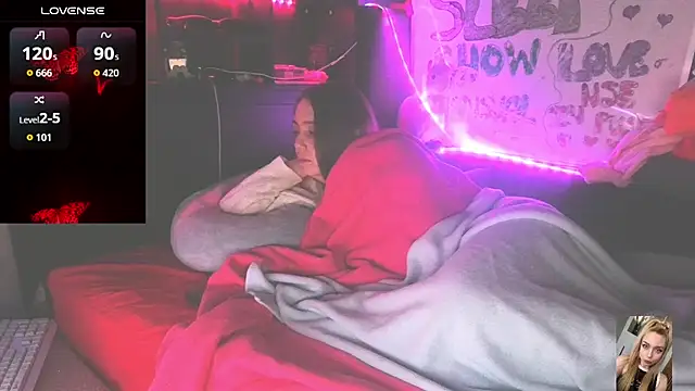 Blondiewithanass 现场XXX聊天