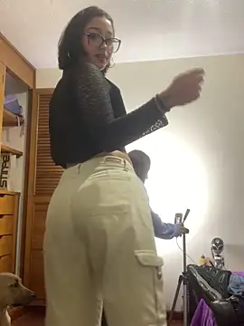 Онлайн чат XXX LilithMonette