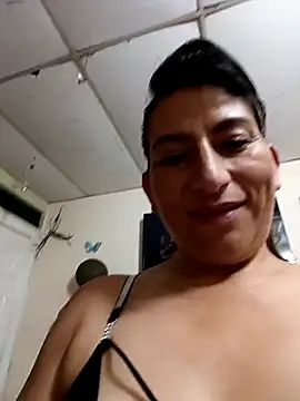 แชท XXX สดของ Lucia_Rios