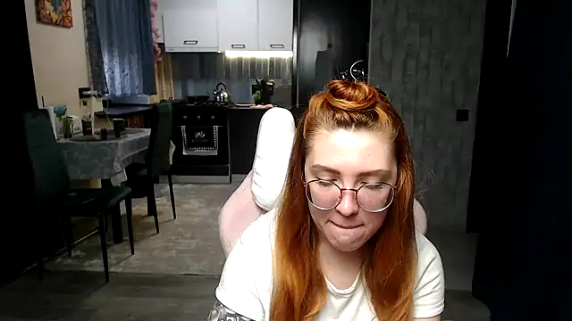 دردشة Reginasmilee الجنسية المباشرة