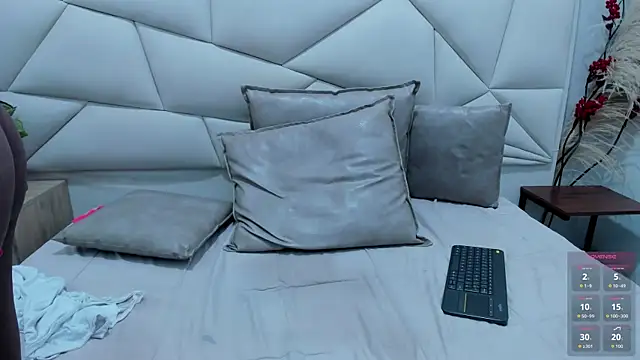 KataleyaVelvet's Live XXX Chat