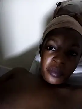 Show modela sexpetite na web-kameri