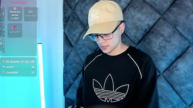 _Eternal_ Adlı Modelin Canlı XXX Sohbeti