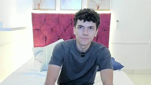 Noah_Rodrigez 웹캠 쇼