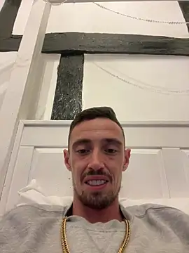 Show modela MeJross na web-kameri