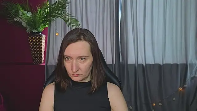 SelestiaSnata live XXX chat