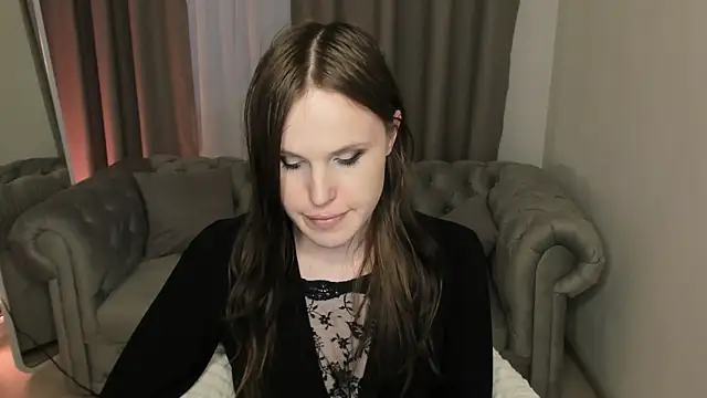 EffieMinki 在線直播表演