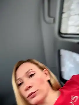 XXX chat uživo modela LavenderHot