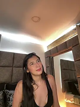 BrigitteVons 现场XXX聊天