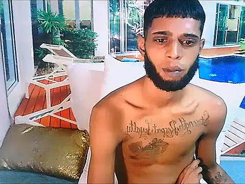 Онлайн чат XXX CharmingIndian1