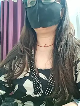 Aishwaryaa_69 লাইভ XXX চ্যাট