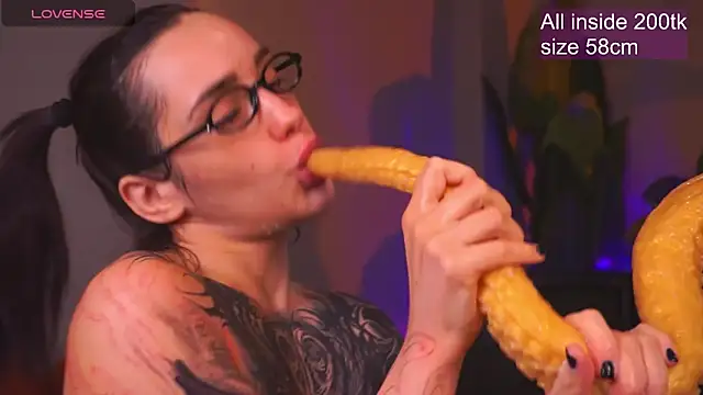 EvaCantonのライブXXXチャット