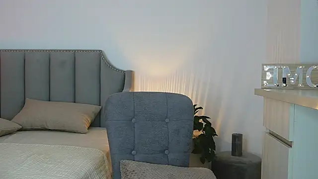 WowMilaのライブXXXチャット