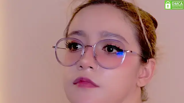 Czat XXX na żywo – NaomiShimizu