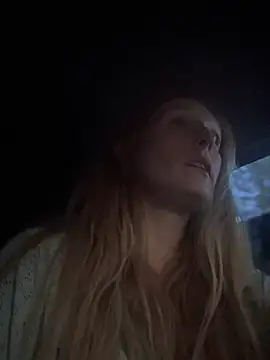 Czat XXX na żywo – GoldenFlameGoddess