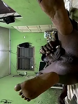 Chat +18 de bernice_Ansah ao vivo