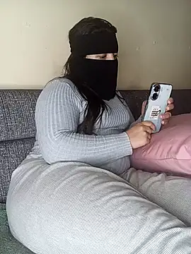 LONA-_- – Live XXX-chat