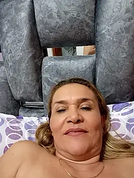 charlotte_milf30 – Live XXX-chat