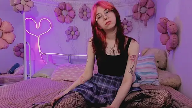 Alice_Nyx live XXX chat