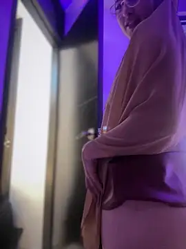 Badra_Abaid Chat XXX in diretta