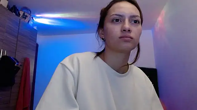 holy_juli 现场XXX聊天