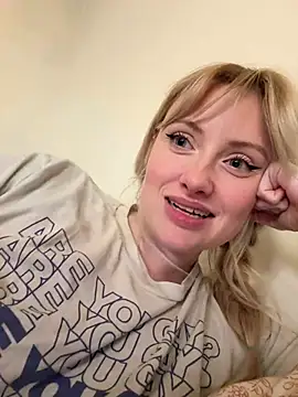 seeunexttuesday Show in webcam