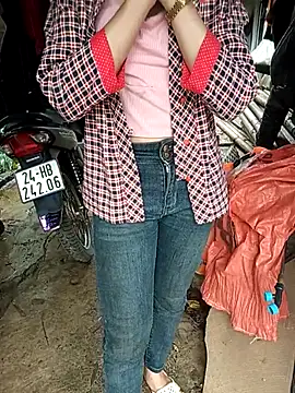 Daisyy-xxx 现场XXX聊天