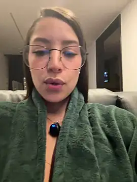 luvely_unique_ live XXX chat