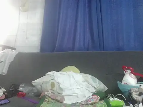 xloverboobsx Adlı Modelin Canlı XXX Sohbeti