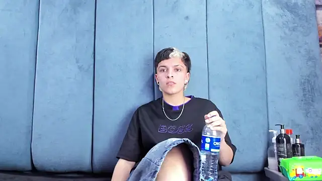 Megan_Thompson_ লাইভ XXX চ  ্যাট