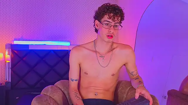 nova_salvatore Pertunjukan Webcam