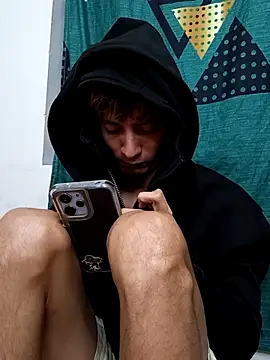 XXX chat uživo modela Andy_Kein