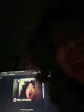 Woo_isDaphne Chat XXX live